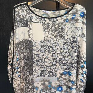 Peter Nygard Top - size XL